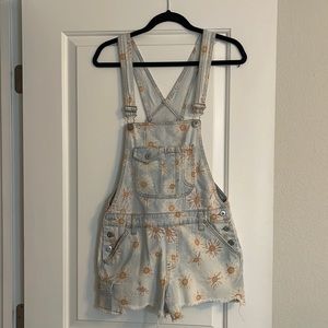 Daisy overalls